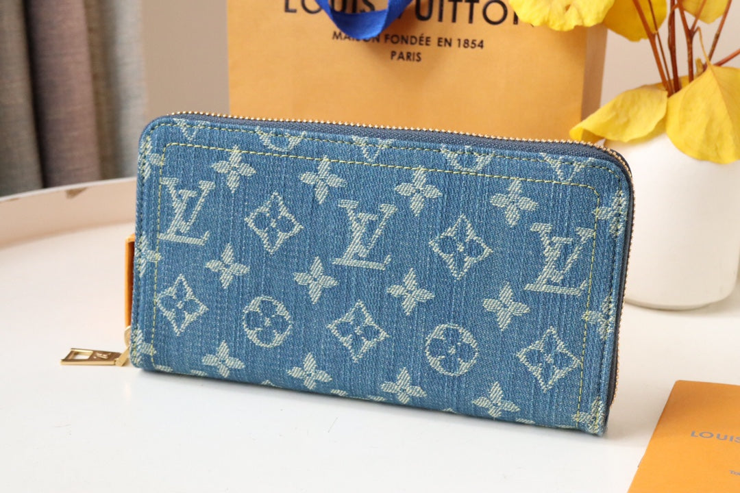 Louis Vuitton Monogram Denim Leather 19cm Long Wallet
