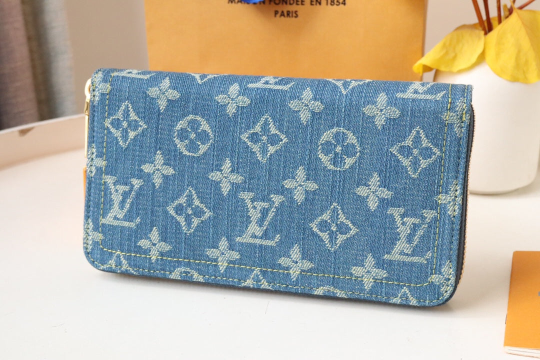 Louis Vuitton Monogram Denim Leather 19cm Long Wallet