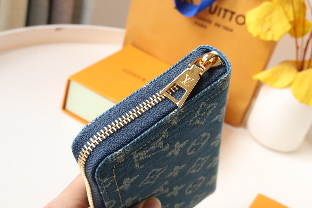 Louis Vuitton Monogram Denim Leather 19cm Long Wallet