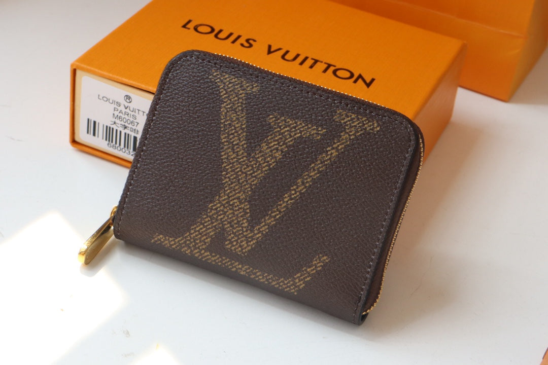 Louis Vuitton Zippy Coin Purse Monogram Giant Canvas