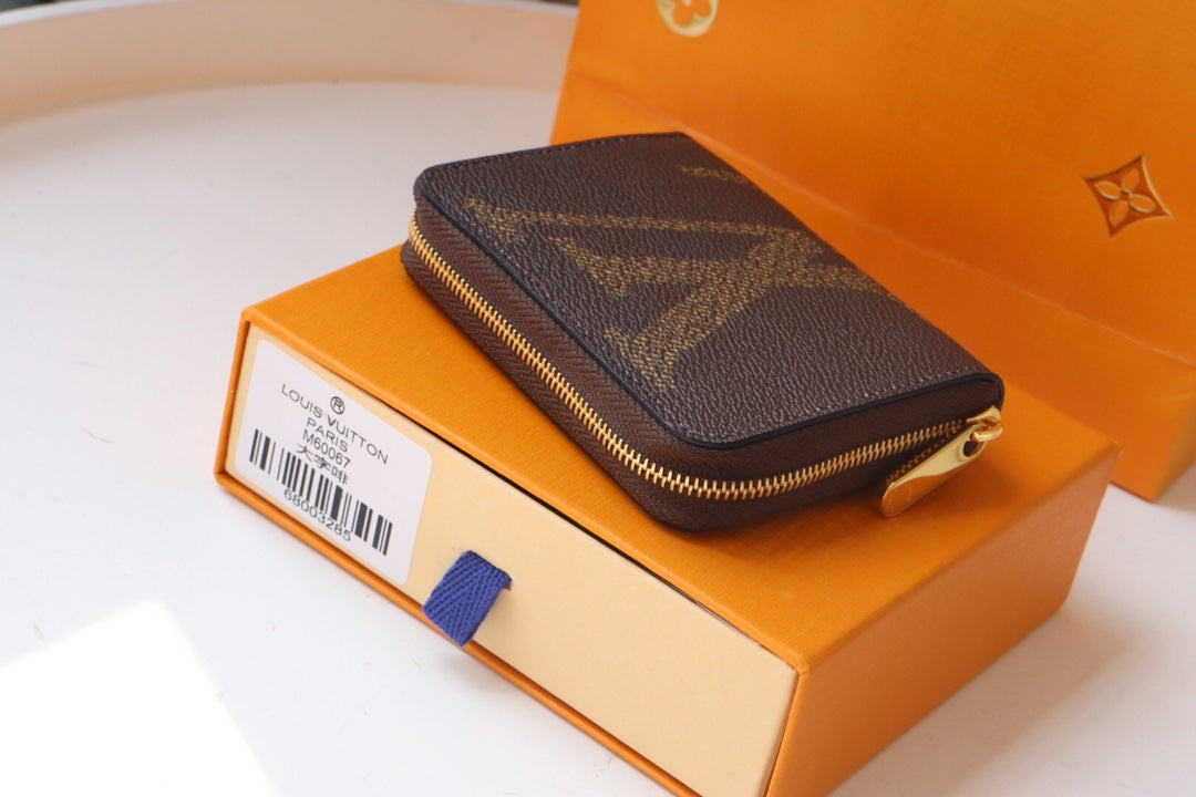 Louis Vuitton Zippy Coin Purse Monogram Giant Canvas