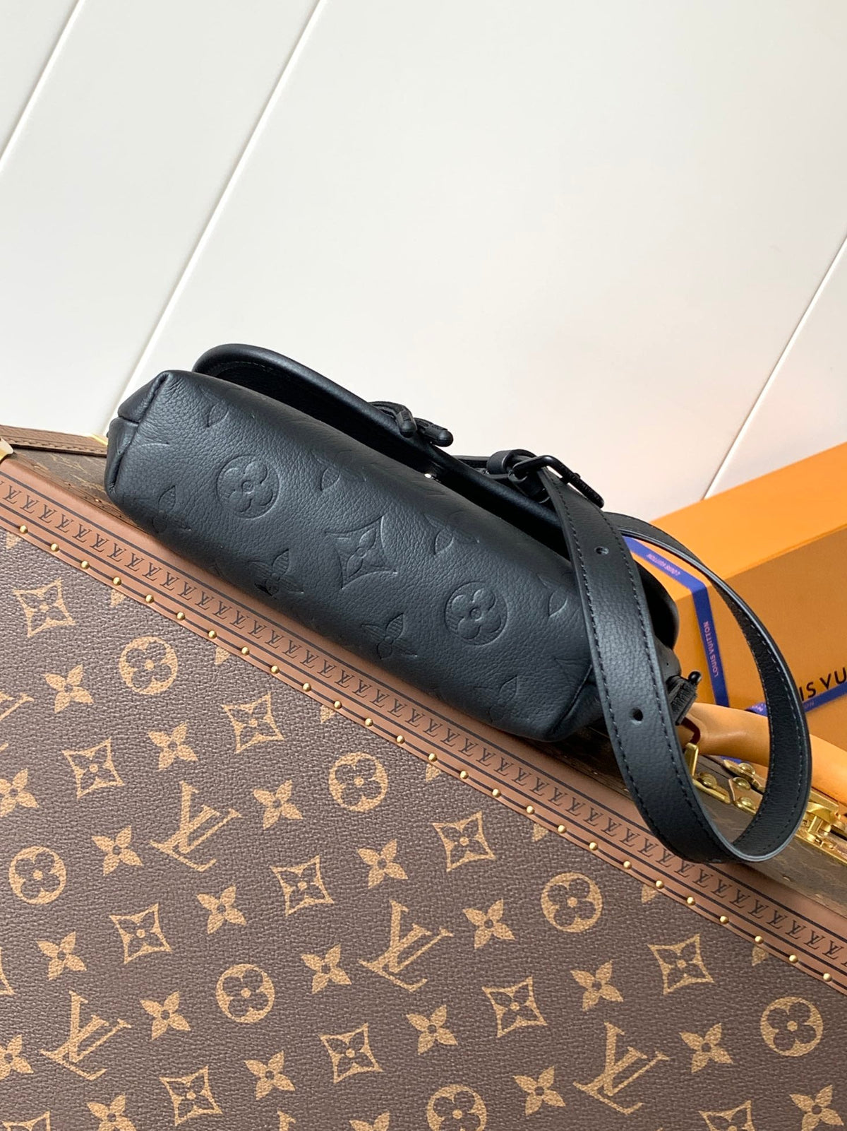 Louis Vuitton 25S Pulse Wearable Wallet 22 in Black Monogram Shadow Embossed Calfskin
