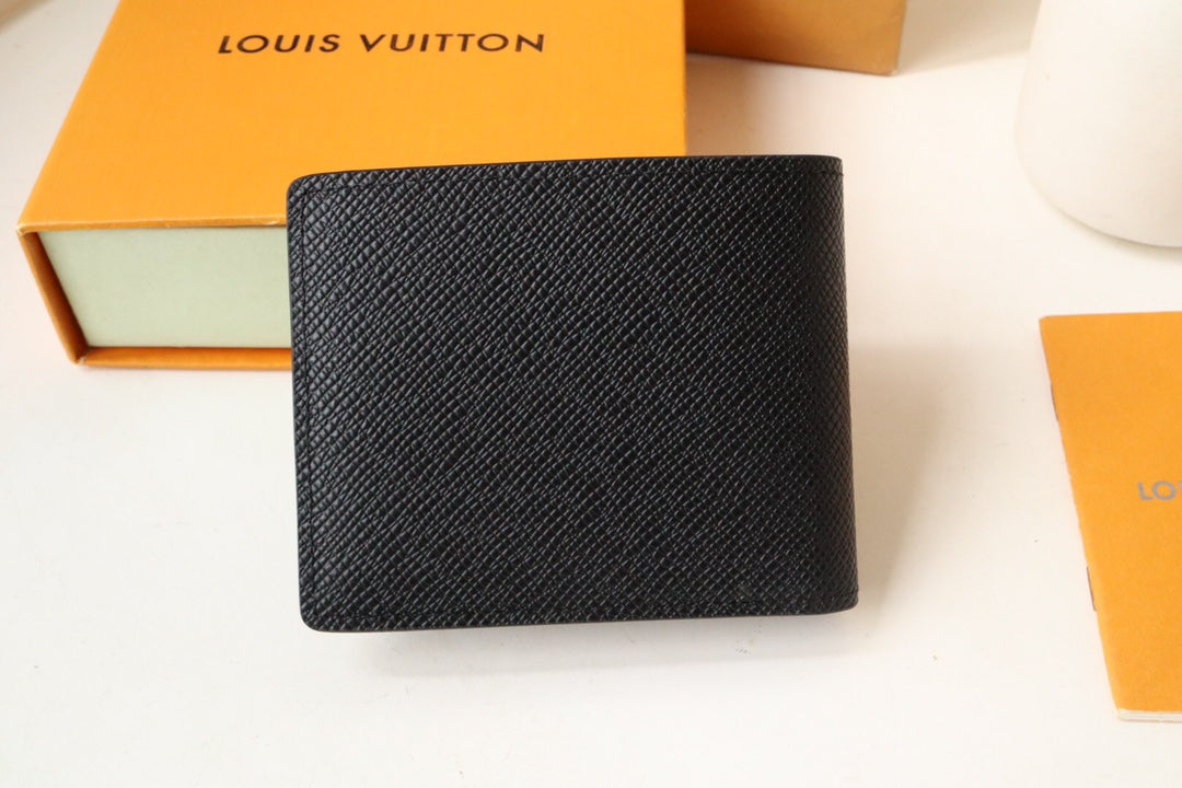 Louis Vuitton 25S Slender Wallet 11 in Black Taiga Calfskin