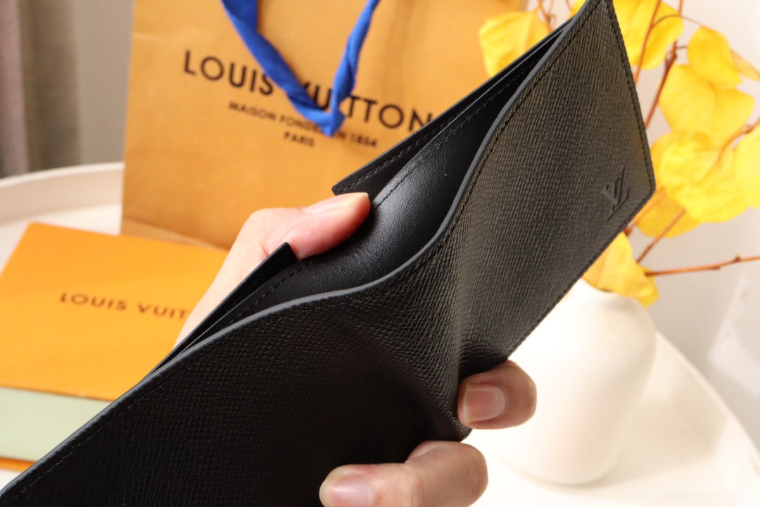 Louis Vuitton 25S Slender Wallet 11 in Black Taiga Calfskin